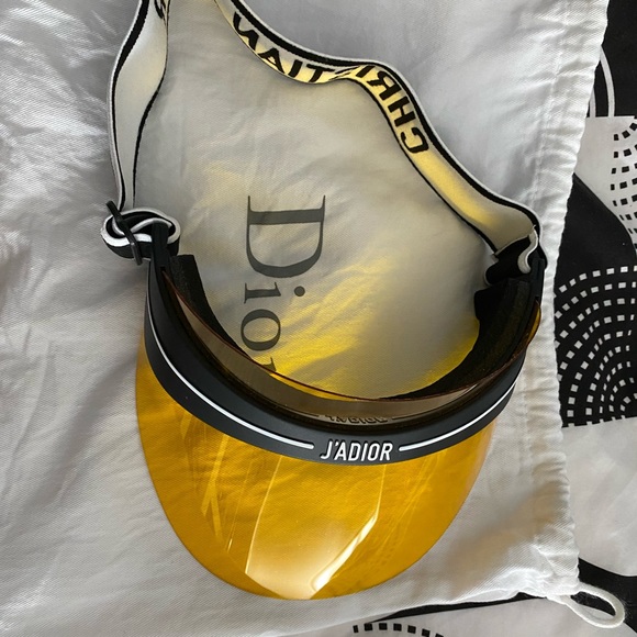 Dior sunvisor authentic - Picture 3 of 3